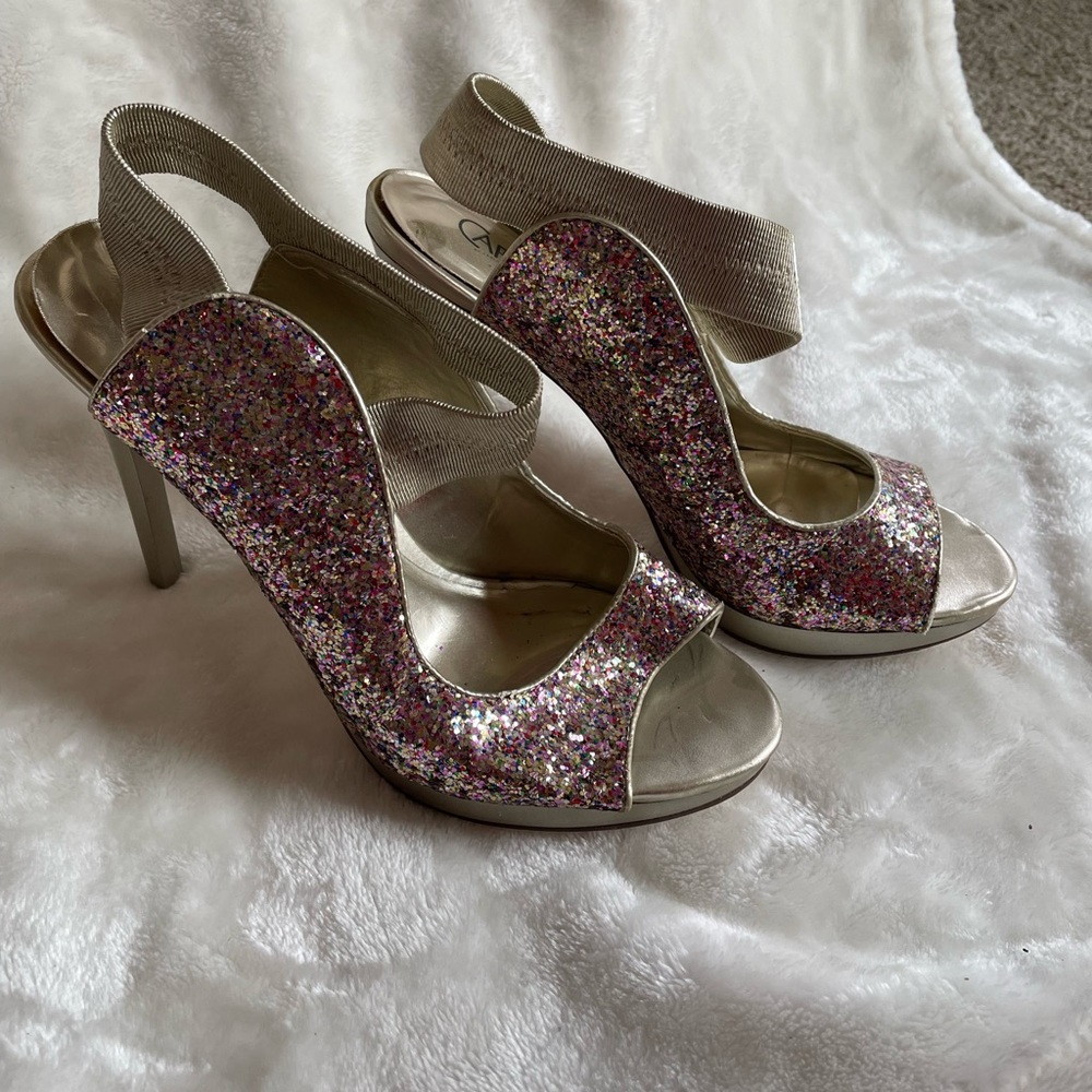 Gorgeous Carlos Santana high heel shoes